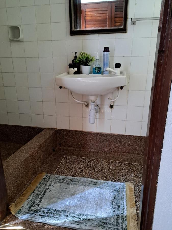 Halisi Stays 1Bed Near Sgr/Airport Mombasa Kültér fotó